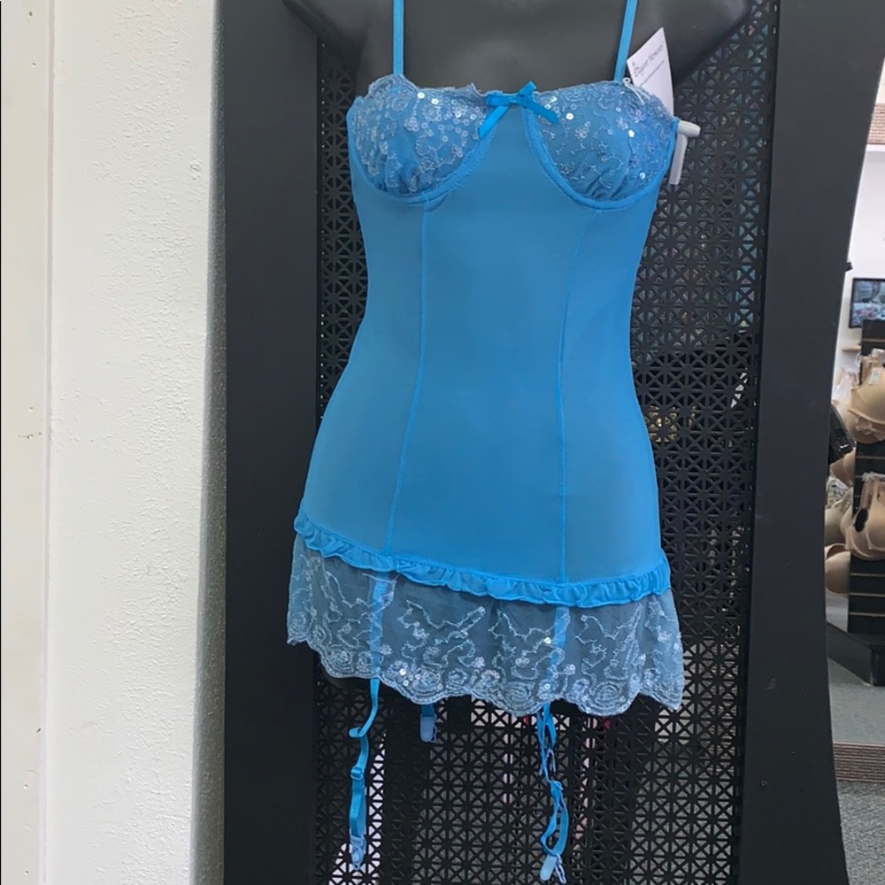 Chemise